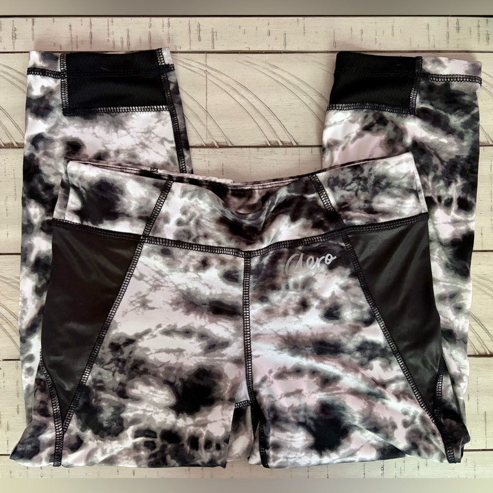 🖤🤍 AERO Tie-Dye Active Leggings – Women’s Medium 🤍🖤